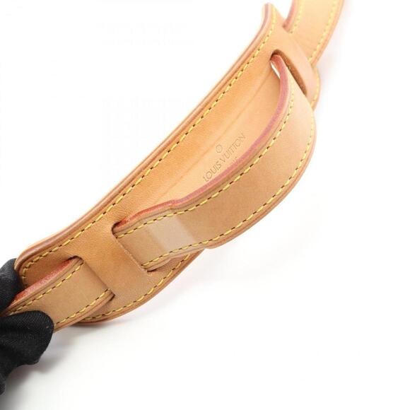 LOUIS VUITTON Brown Monogram Leather Shoulder Bag - Picture 9 of 10